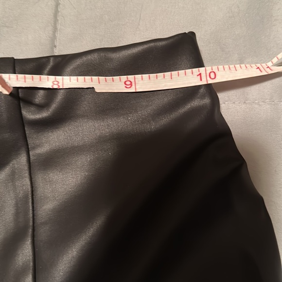 LAST ONE! ASYOU WOMENS ZIP HEM FAUX LEATHER LEGGINGS - Picture 5 of 7